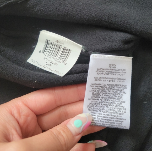 BCBGMAXAZRIA | Racerback Tank with Slit - Size XXS - Picture 10 of 10